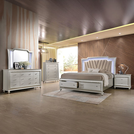ACME 27236 Kaitlyn Chest, Champagne