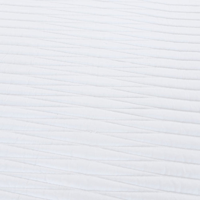 92" X 106" White Geometric Cotton Quilt HomeRoots