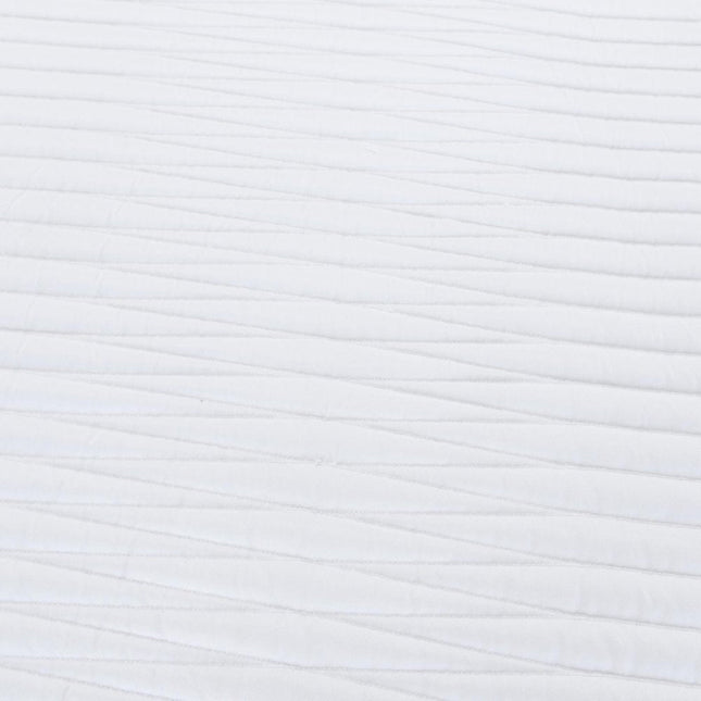 92" X 106" White Geometric Cotton Quilt HomeRoots