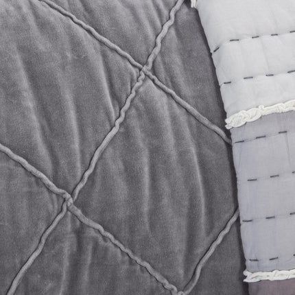 92" X 90" Gray Geometric Cotton Quilt HomeRoots