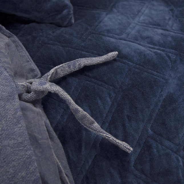 92" X 106" Indigo Cotton Quilt HomeRoots