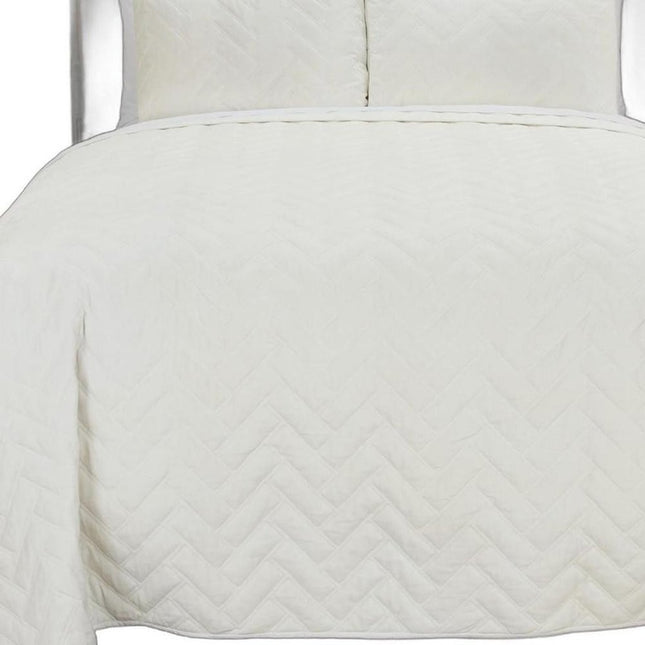 92" X 90" White Chevron Cotton Quilt HomeRoots
