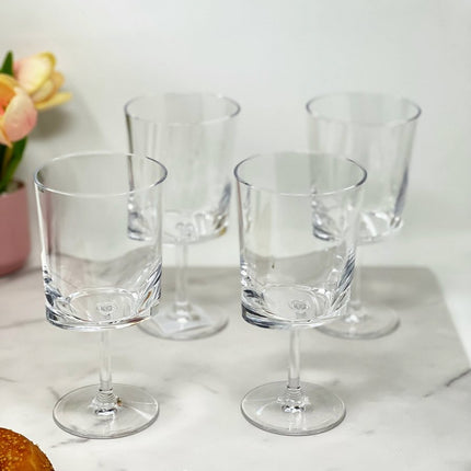 Set of Four Clear Acrylic Stemmed All Purpose Wine Glass HomeRoots