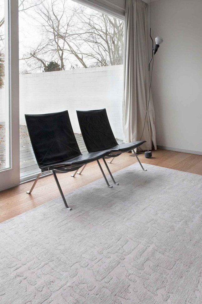 9' X 13' White Abstract Non Skid Area Rug HomeRoots