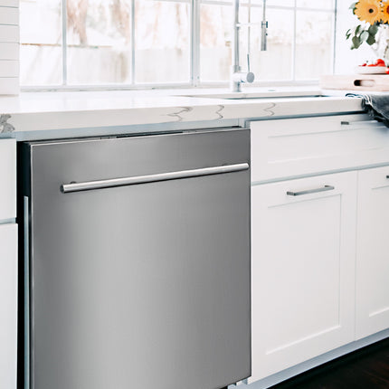 ZLINE 24 in. Stainless Steel Top Control Built-In Dishwasher with Stainless Steel Tub and Modern Style Handle (DW-304-24)
