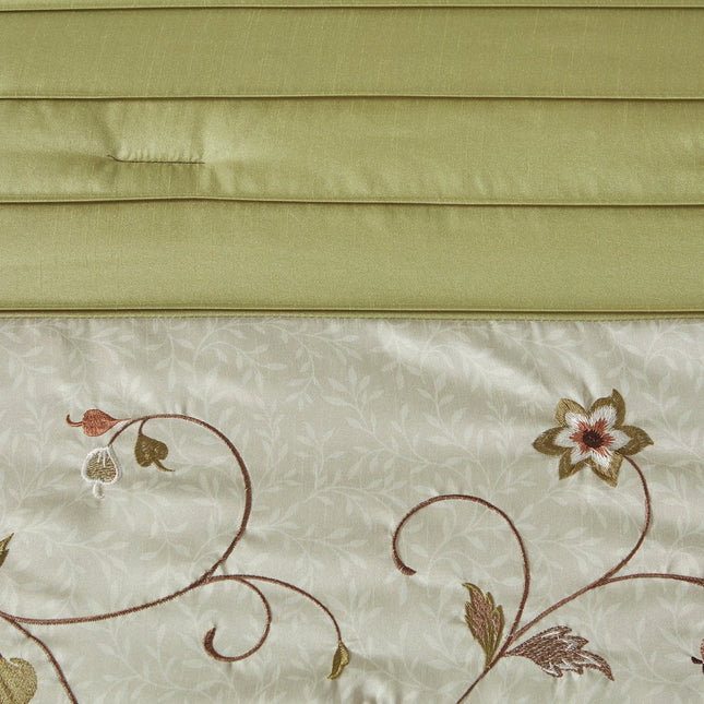 Set of Seven Green And Brown Floral King Ring Stitch Polyester Sham And Comforter