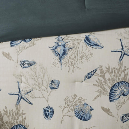 Set of Seven Blue And Ivory Queen Ring Stitch Sham And Comforter