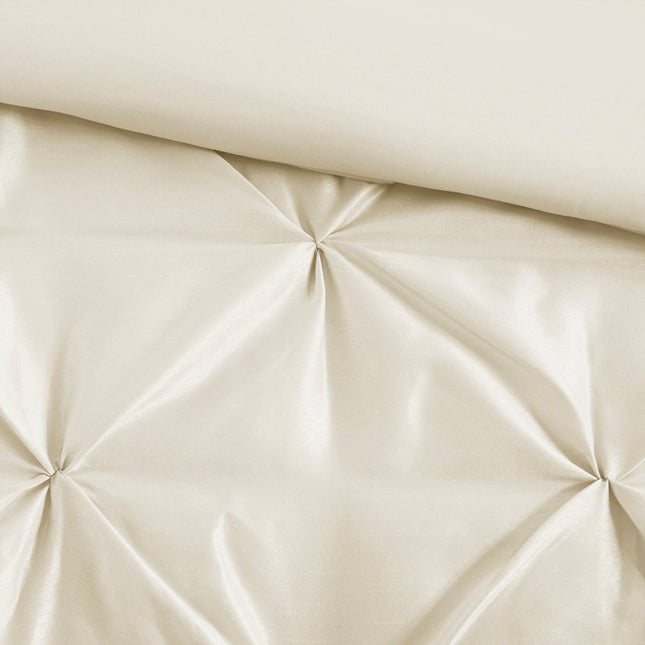Set of Seven Ivory Queen Ring Stitch Polyester Sham And Comforter