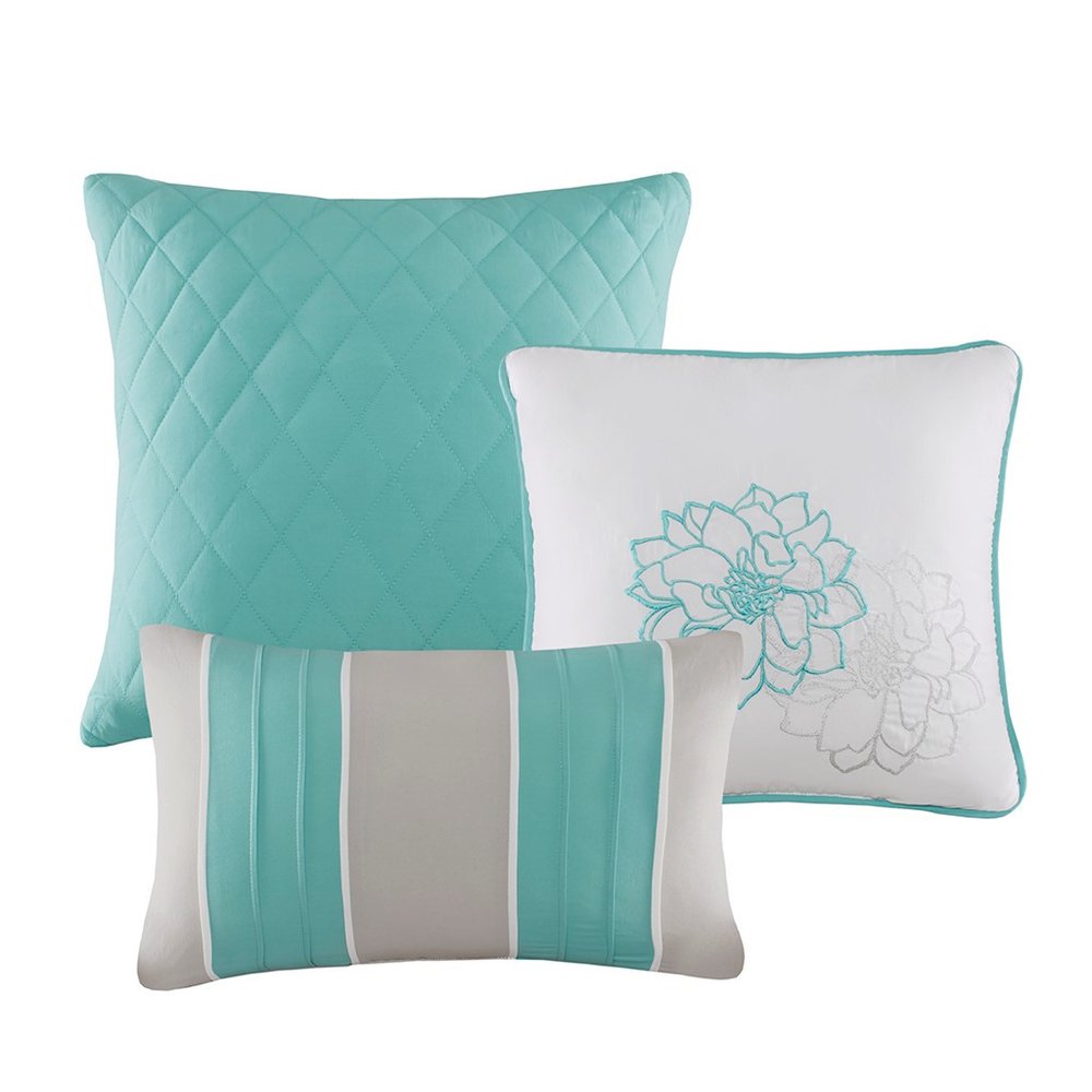 Set of Seven Aqua And White Floral King Ring Stitch Sham And Comforter