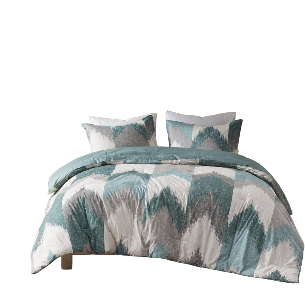 Set of Three Aqua And White King Ring Stitch Polyester Sham And Comforter