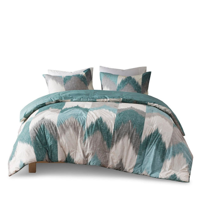 Set of Three Aqua And White Ring Stitch Polyester Sham And Comforter HomeRoots