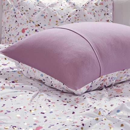 Set of Four Plum And White Abstract Ring Stitch Polyester Sham And Comforter