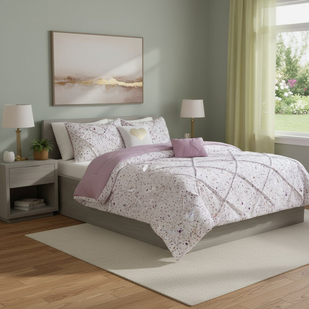 Set of Four Plum And White Abstract Ring Stitch Polyester Sham And Comforter