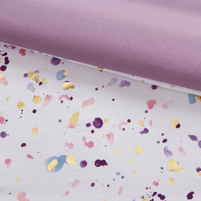 Set of Four Plum And White Abstract Ring Stitch Polyester Sham And Comforter
