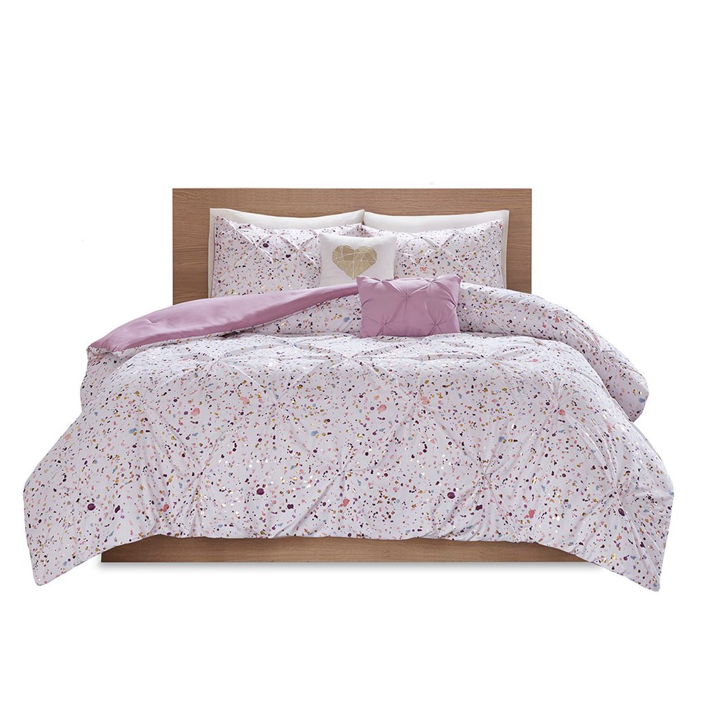 Set of Four Plum And White Abstract Ring Stitch Polyester Sham And Comforter