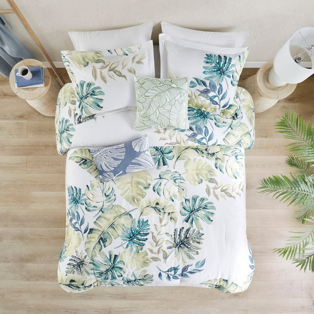 Set of Six White Blue And Green King Ring Stitch Sham And Comforter