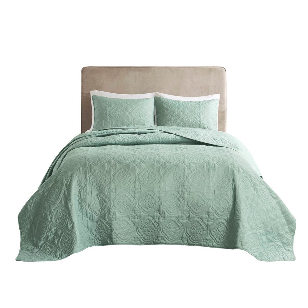 Set of Three Aqua Medallion Queen Ring Stitch Sham And Comforter
