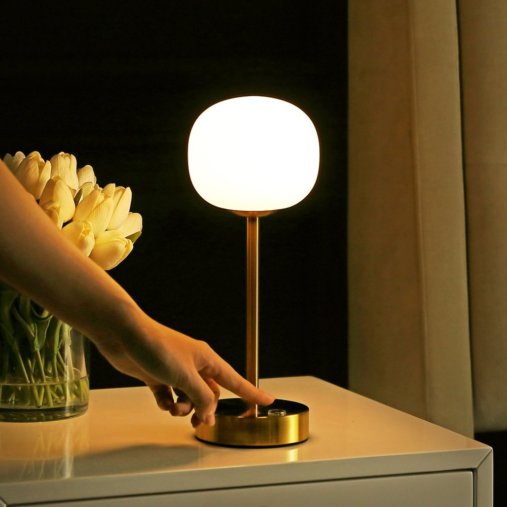 12" Gold USB Table Lamp LED With Globe Shade