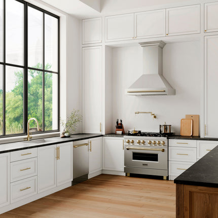 ZLINE Autograph Edition 36" Stainless Steel Range Hood with Stainless Steel Shell and Polished Gold Handle (8654STZ-36-G)