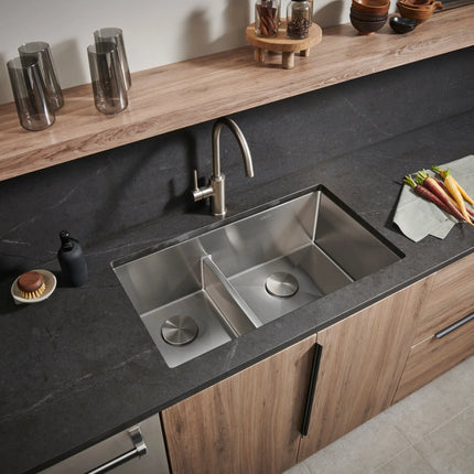 Ruvati 33-inch Low-Divide Undermount 40/60 Double Bowl 16 Gauge Rounded Corners Stainless Steel Kitchen Sink - RVH7418 Ruvati