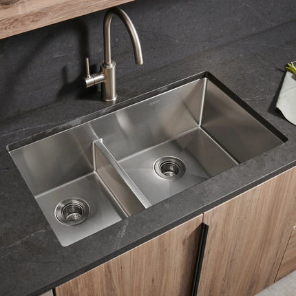 Ruvati 33-inch Low-Divide Undermount 40/60 Double Bowl 16 Gauge Rounded Corners Stainless Steel Kitchen Sink - RVH7418 Ruvati