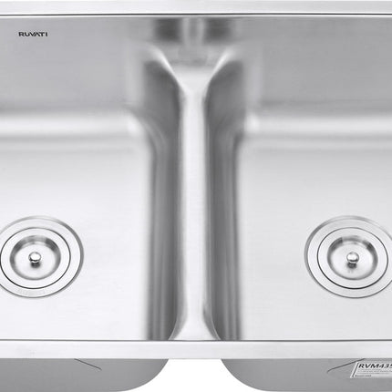 Ruvati 32-inch Low-Divide 50/50 Double Bowl Undermount 16 Gauge Stainless Steel Kitchen Sink - RVM4350 Ruvati