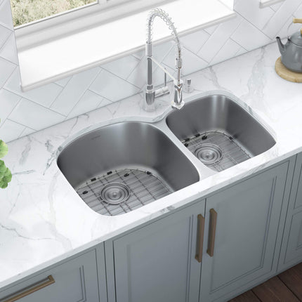 Ruvati 34-inch Undermount 60/40 Double Bowl 16 Gauge Stainless Steel Kitchen Sink - RVM4600 Ruvati