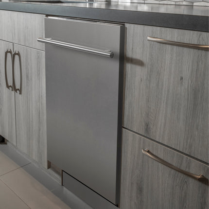 ZLINE 24 in. Stainless Steel Top Control Built-In Dishwasher with Stainless Steel Tub and Modern Style Handle (DW-304-24)